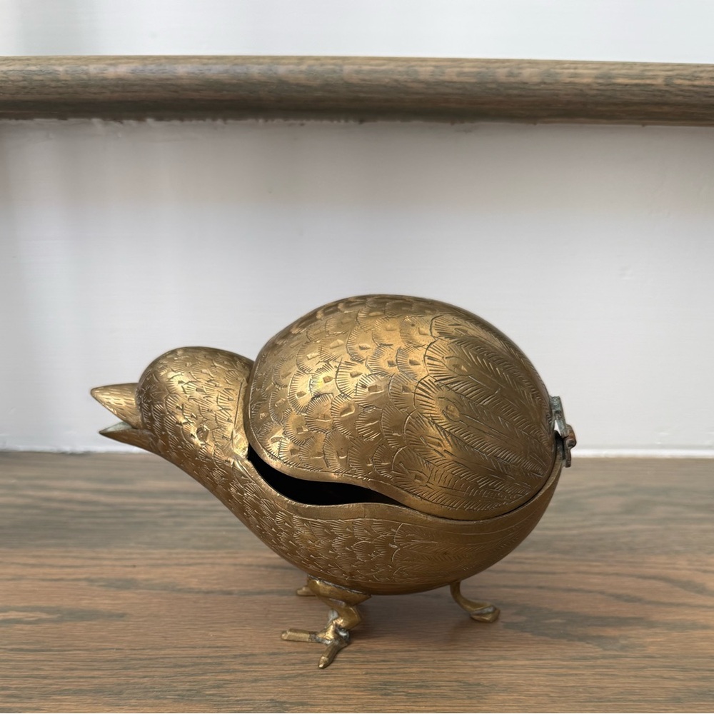 Vintage made in India brass peacock hinged trinket /ashtray